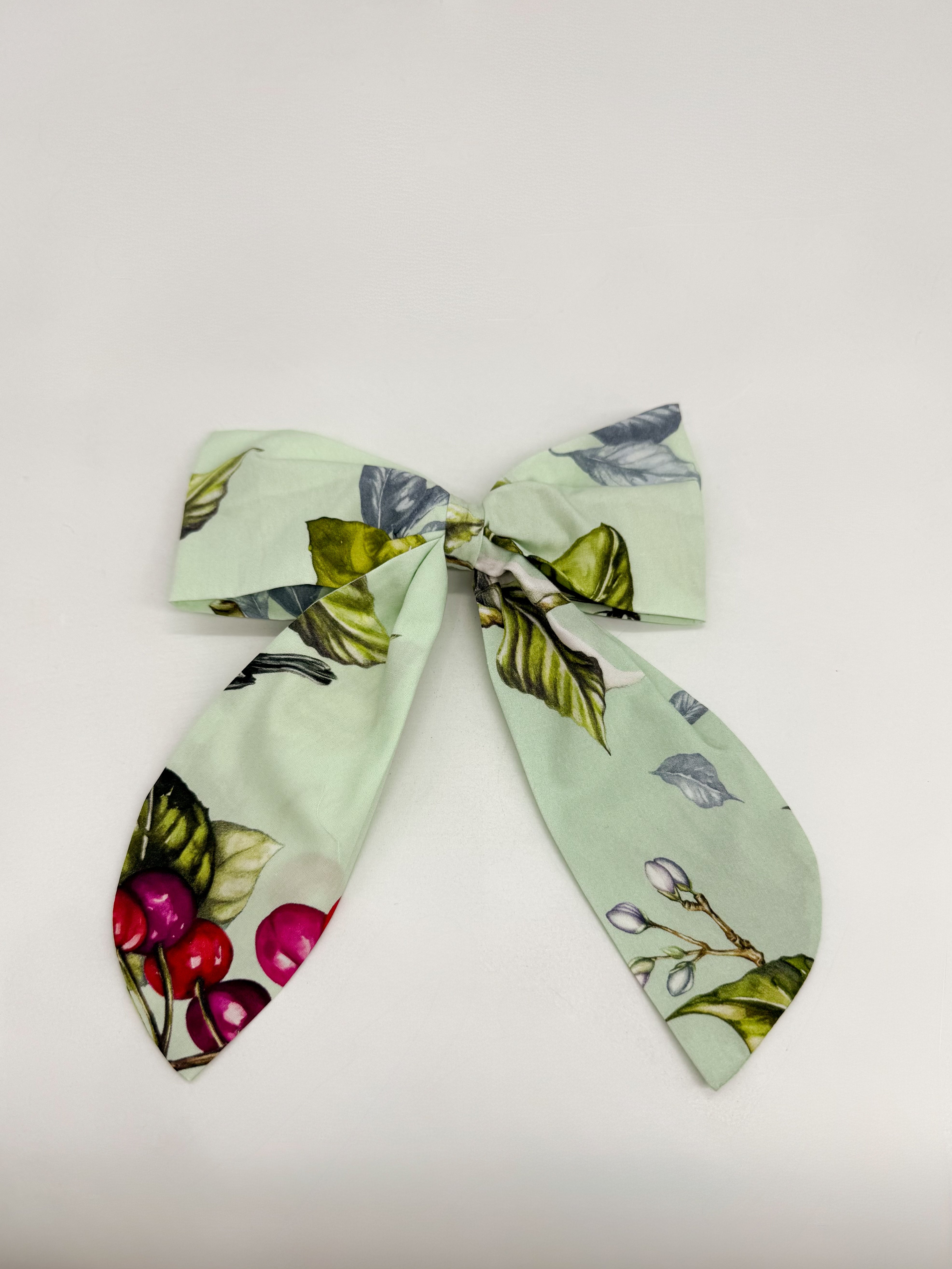 MARIE Bow Hair Clip