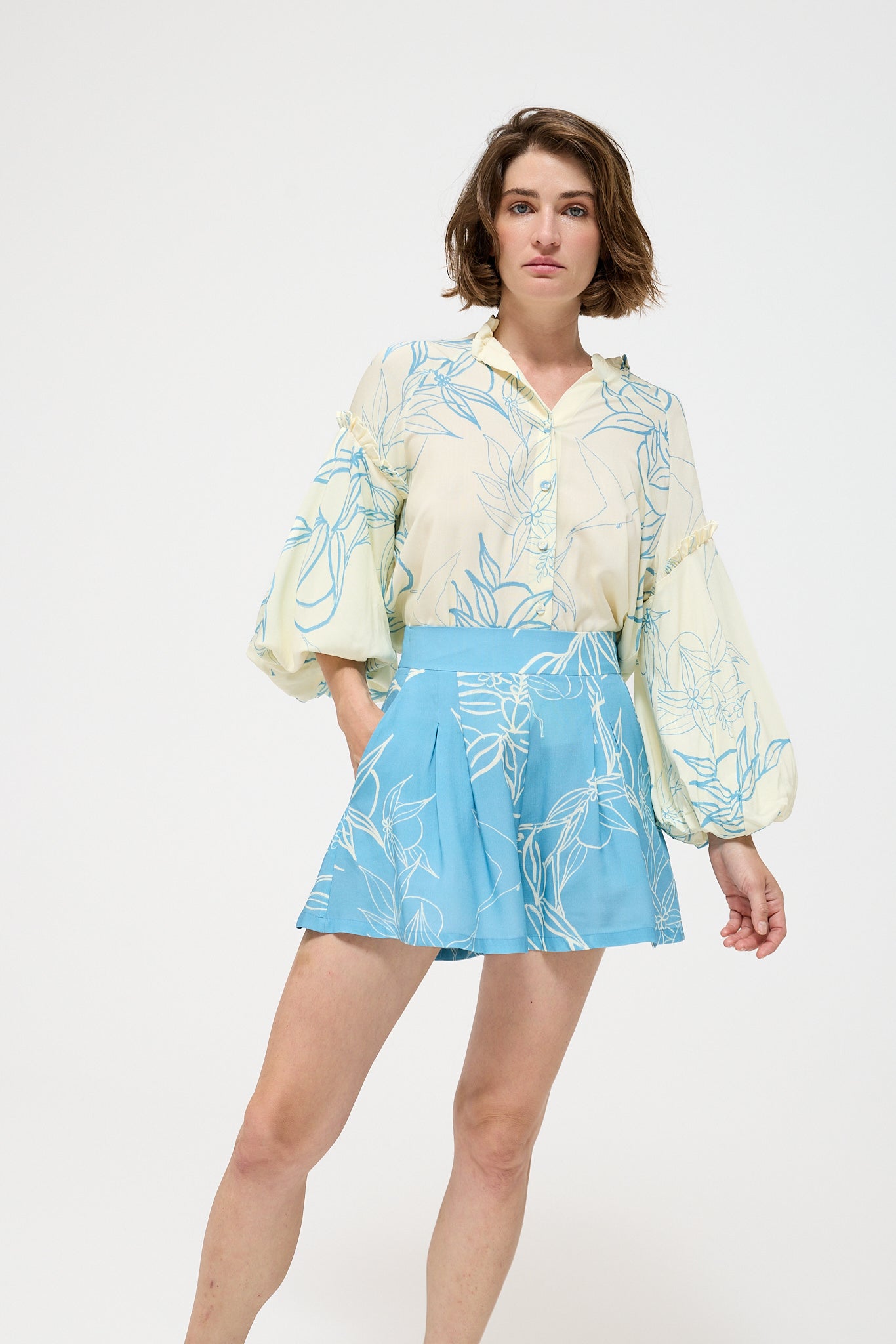 Leonor SHORTS - Mono Blue Floral | My Sweet Orange Tree |
