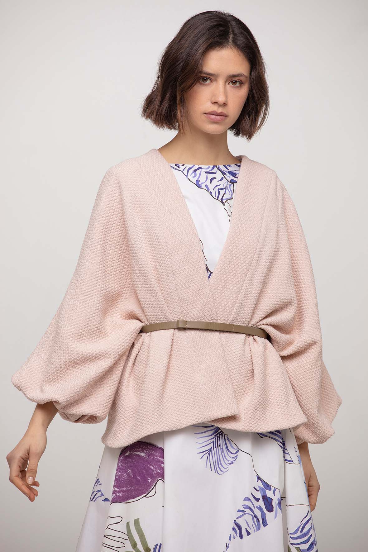 COAT MARIA INÊS  - EMBRACE   - LIMITE EDITION