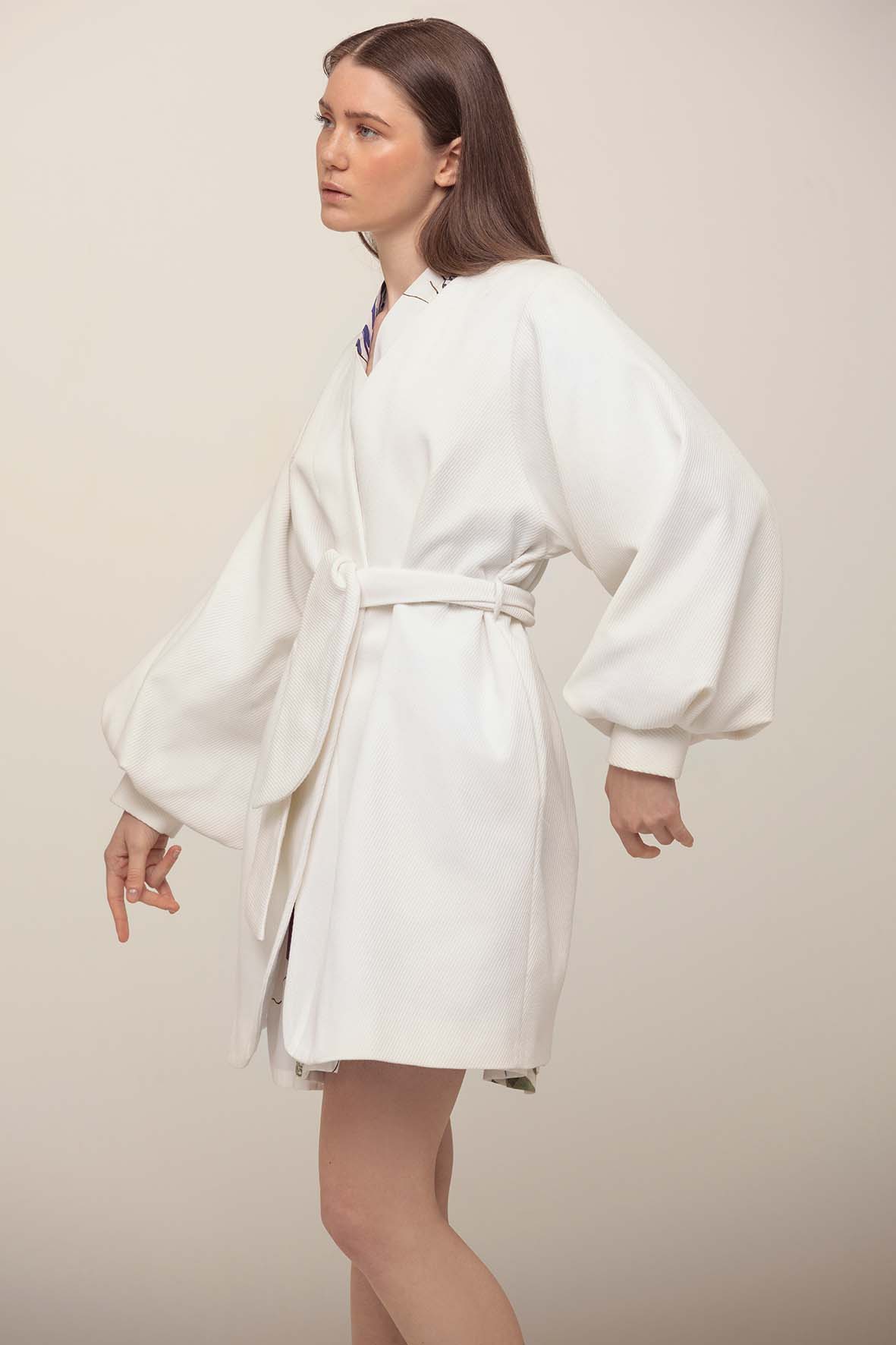 PILAR COAT || EMBRACE |LIMITE EDITION- WHITE